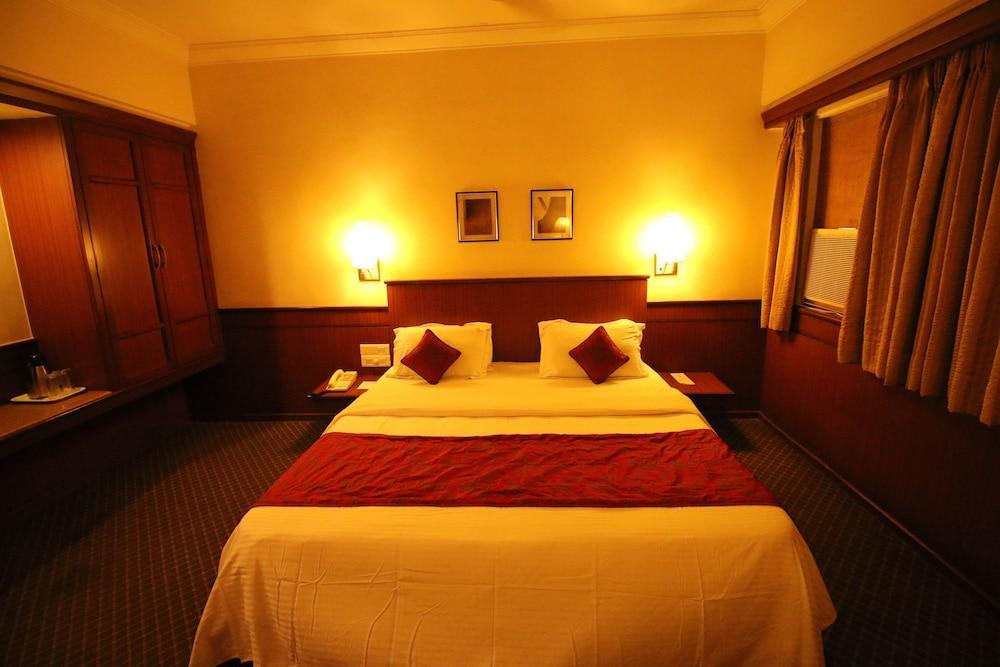 Hotel Skylon Ahmedabad Exterior foto