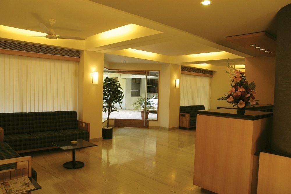 Hotel Skylon Ahmedabad Exterior foto