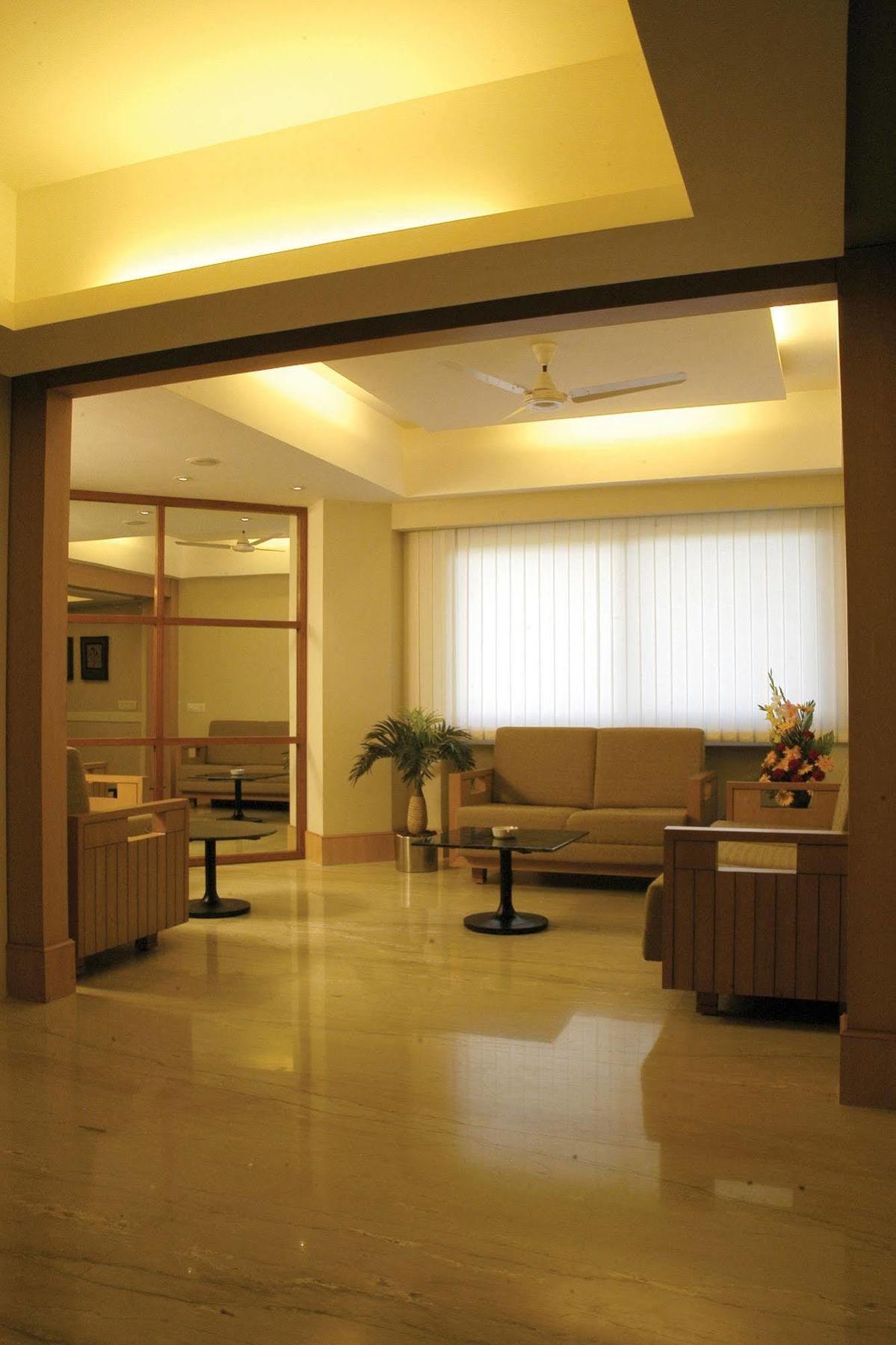 Hotel Skylon Ahmedabad Exterior foto